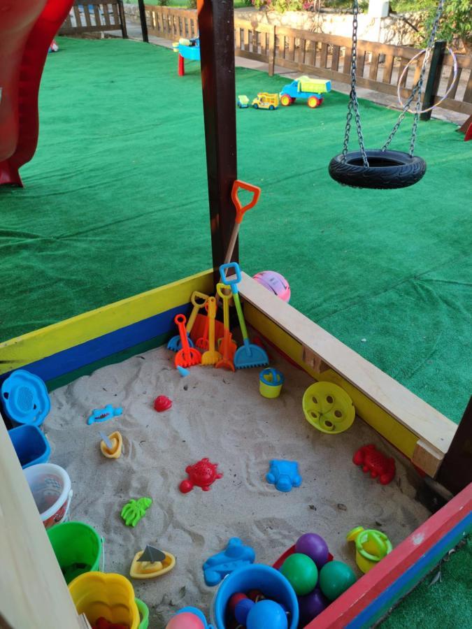 Seaside, Relaxing Family House With Playground! Villa Lavrys 4 ماراثي المظهر الخارجي الصورة