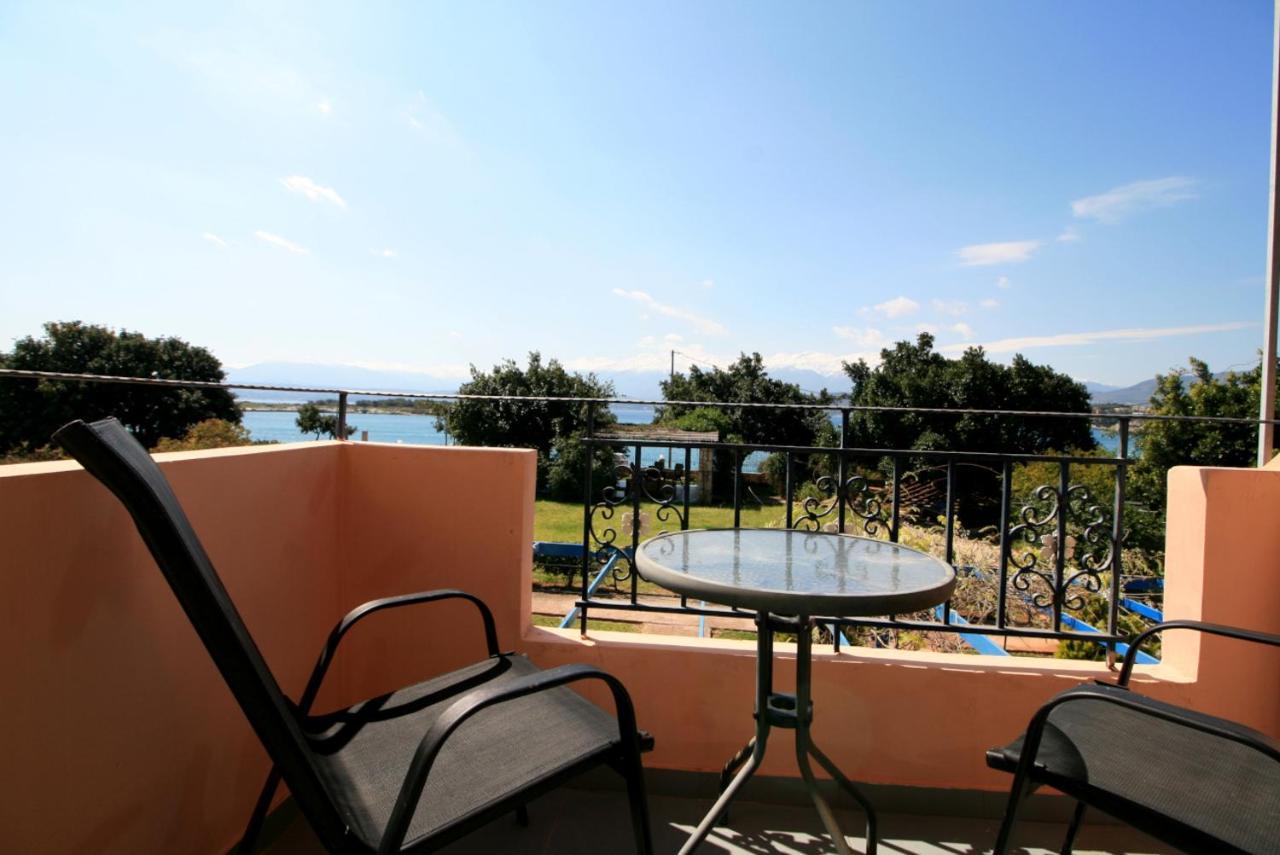 Seaside, Relaxing Family House With Playground! Villa Lavrys 4 ماراثي المظهر الخارجي الصورة